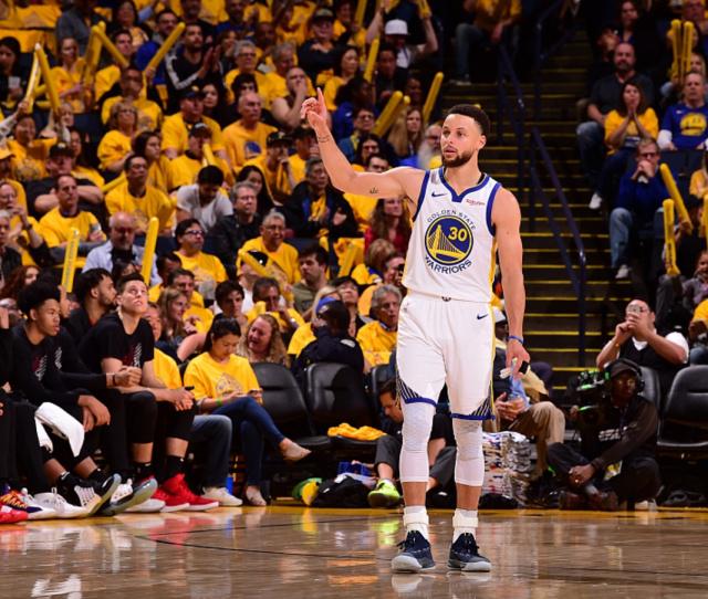 恰逢勇士队 恰逢勇士队