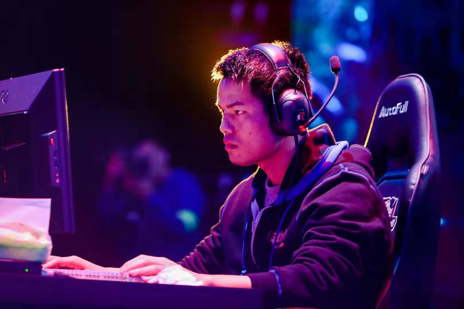 一决赛中展 一决赛中展