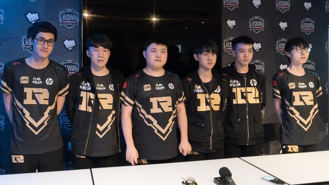 替补球员 替补球员