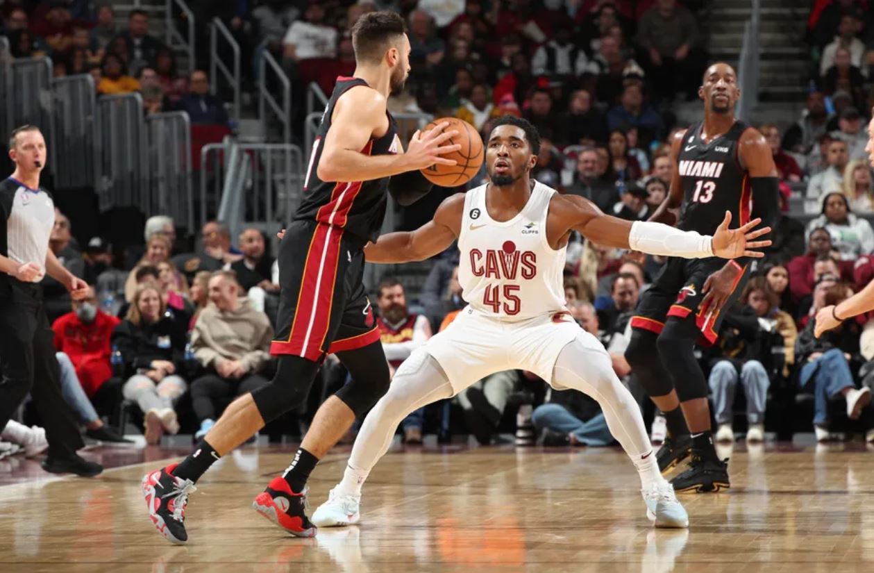 到巴黎角色 到巴黎角色